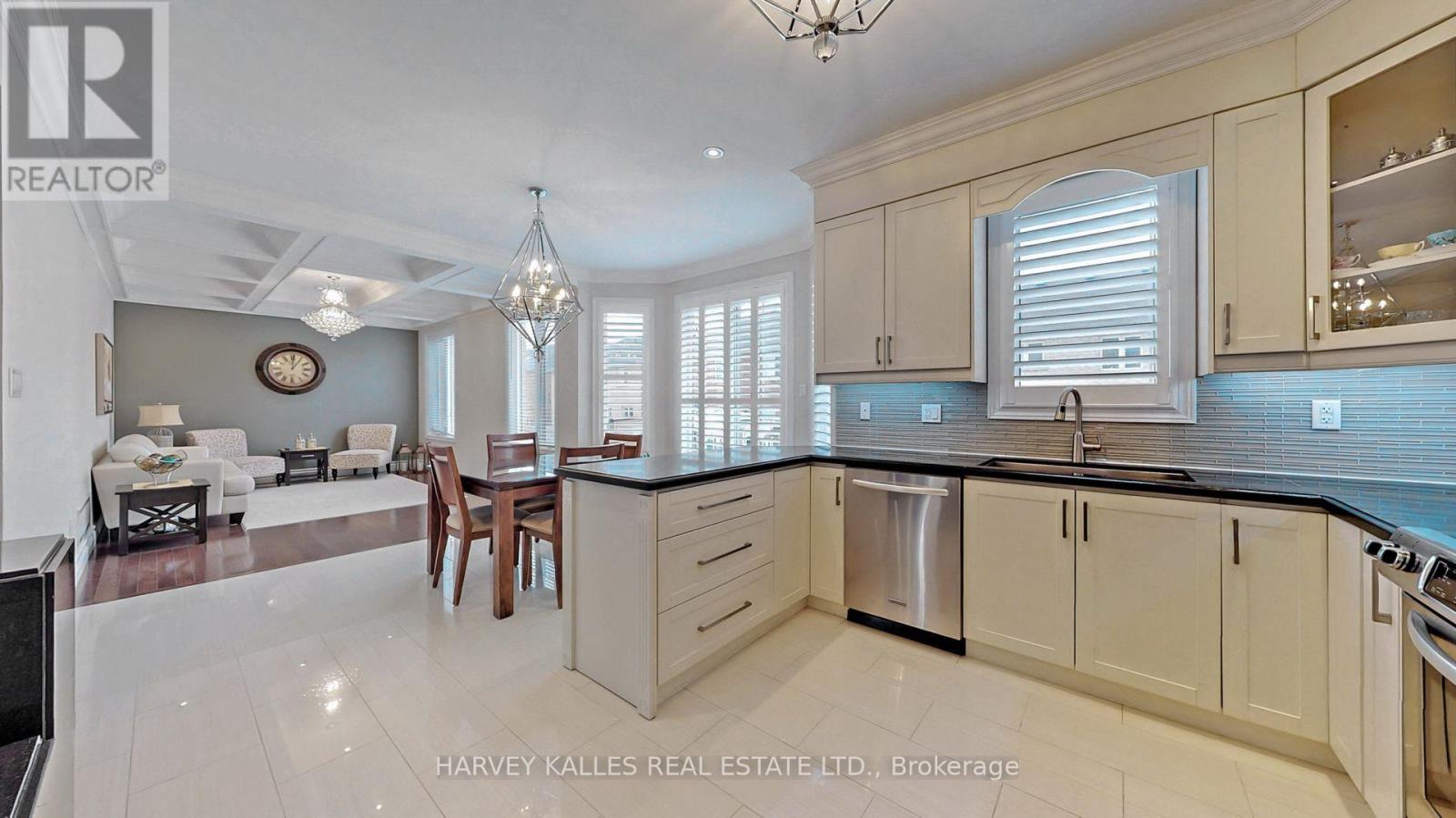 18 Shiner Drive, Richmond Hill, Ontario  L4E 0C3 - Photo 19 - N12609976