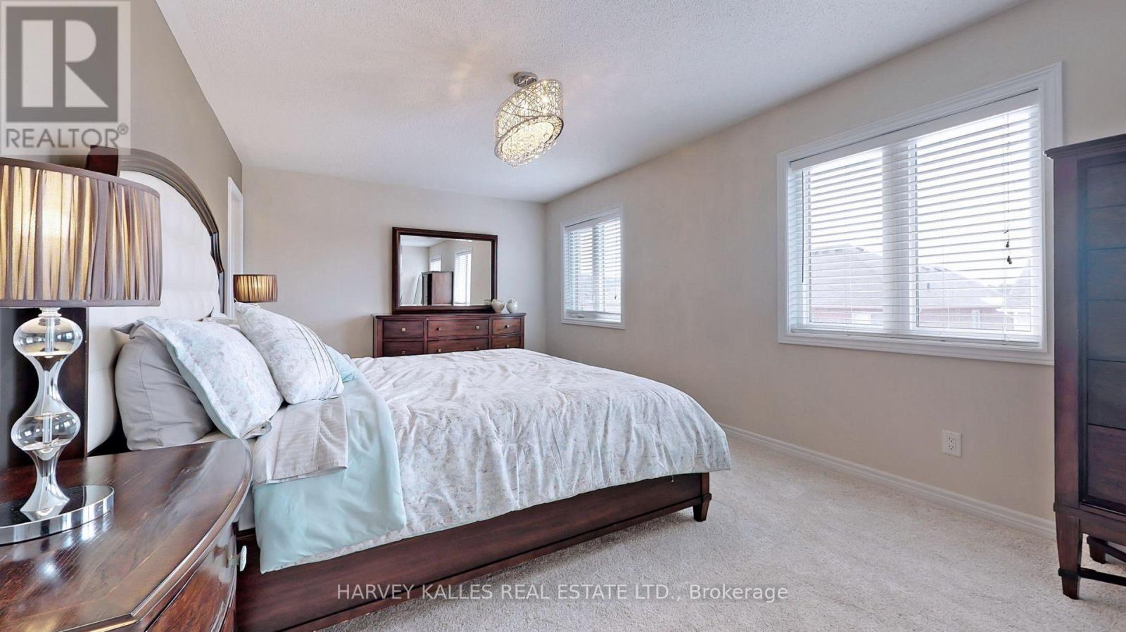 18 Shiner Drive, Richmond Hill, Ontario  L4E 0C3 - Photo 34 - N12609976