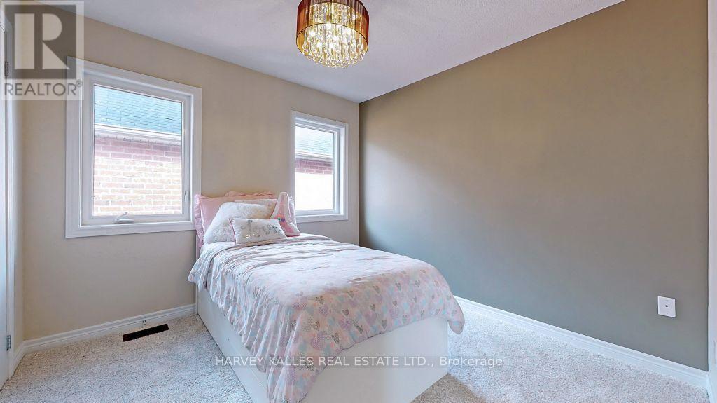 18 Shiner Drive, Richmond Hill, Ontario  L4E 0C3 - Photo 39 - N12609976