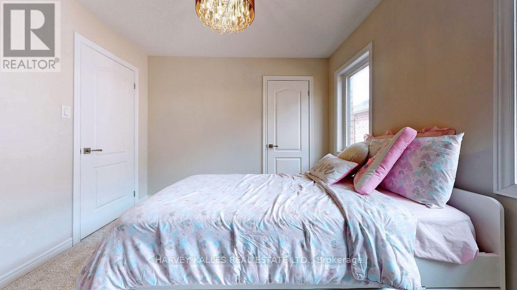 18 Shiner Drive, Richmond Hill, Ontario  L4E 0C3 - Photo 41 - N12609976