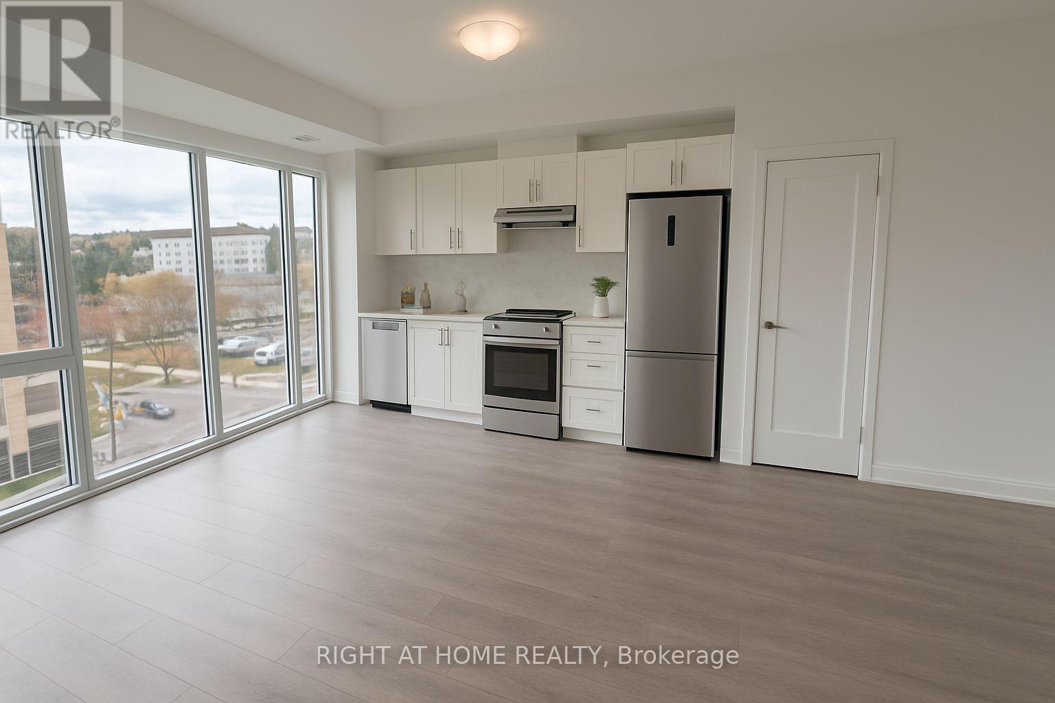 608 Tower A - 705 Davis Drive, Newmarket, Ontario  L3Y 0J2 - Photo 6 - N12610046