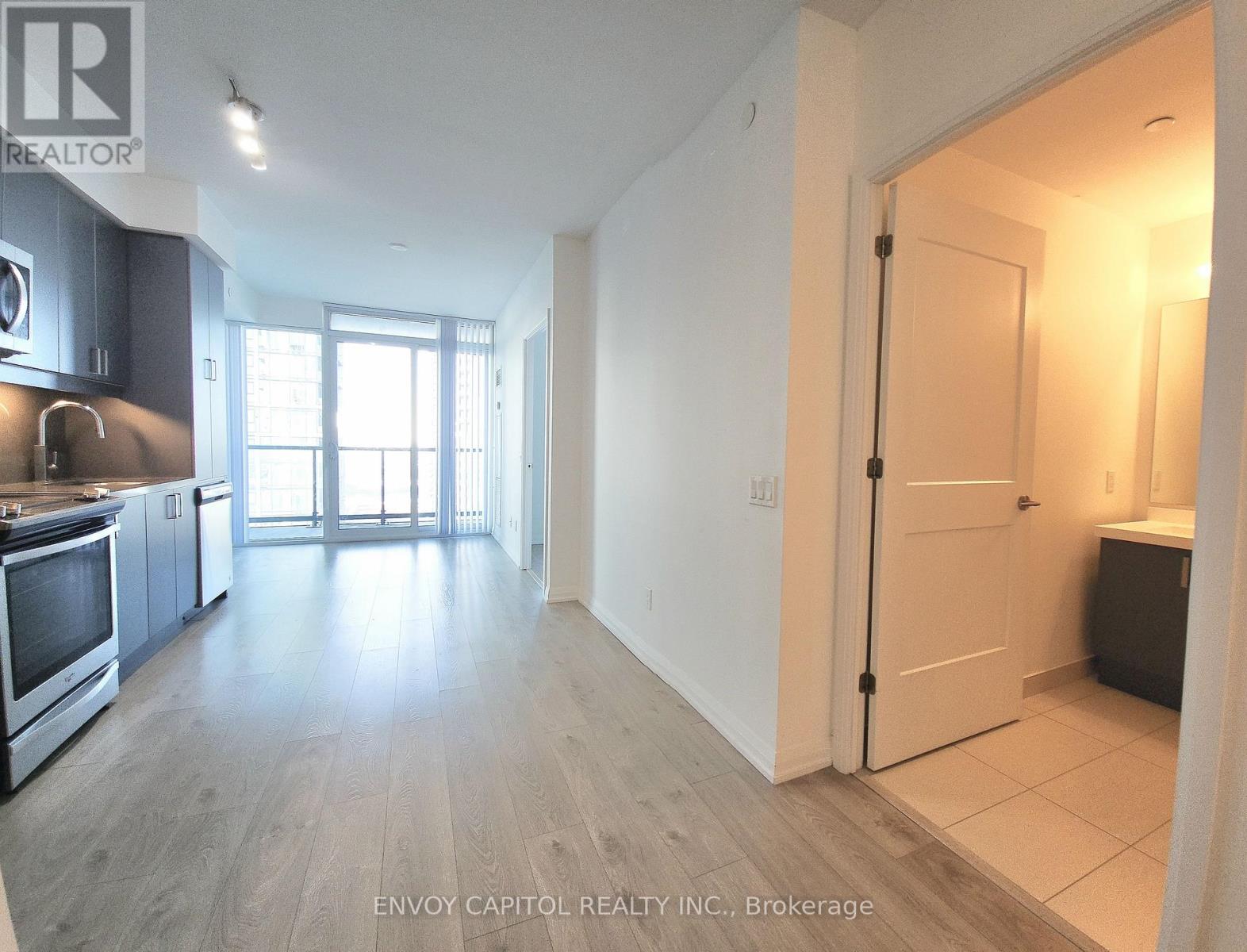 2411 - 7895 Jane Street, Vaughan, Ontario  L4K 0K2 - Photo 3 - N12610048