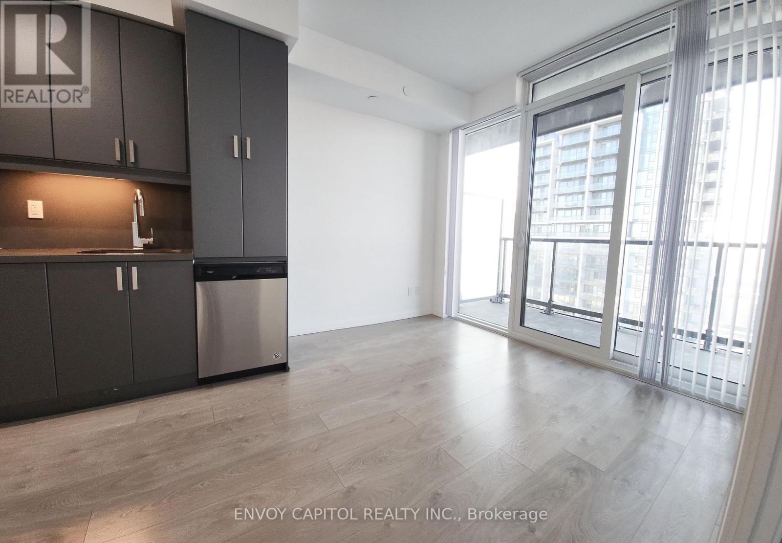 2411 - 7895 Jane Street, Vaughan, Ontario  L4K 0K2 - Photo 6 - N12610048