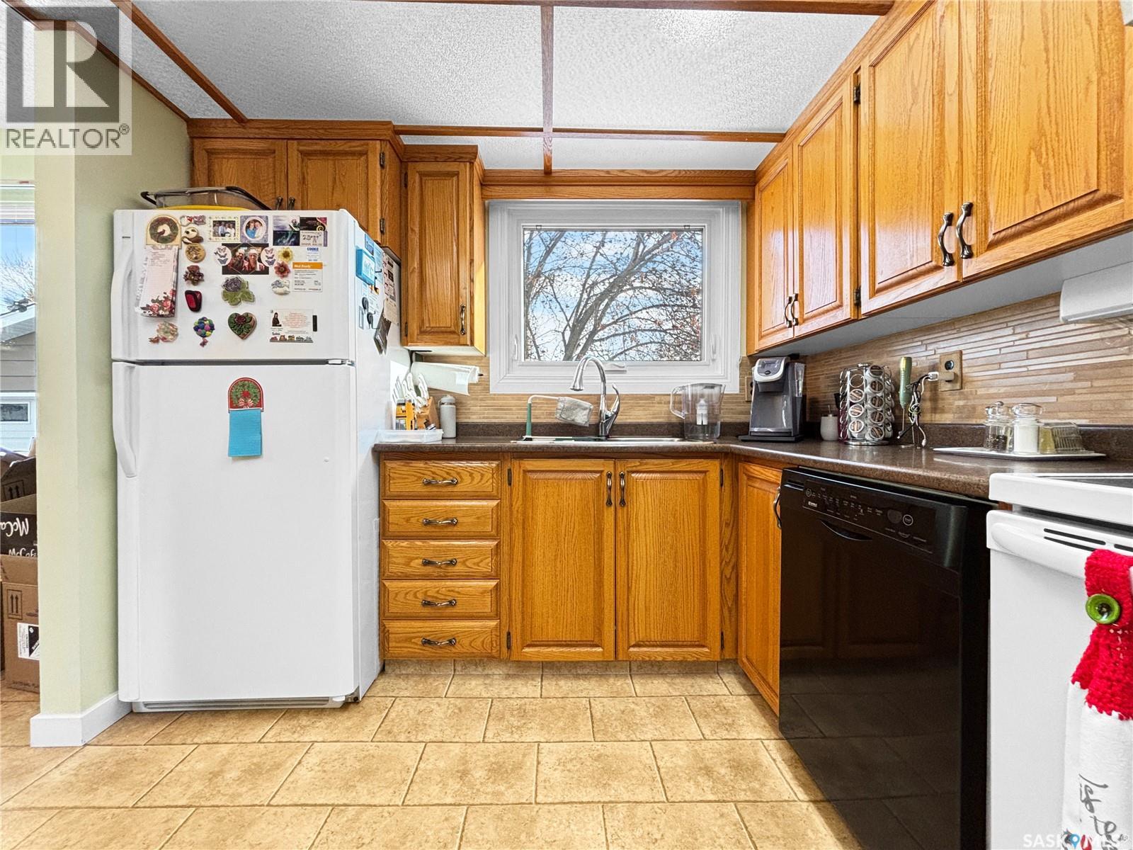 118 Cockburn Crescent, Saskatoon, Saskatchewan  S7L 5R9 - Photo 8 - SK025346