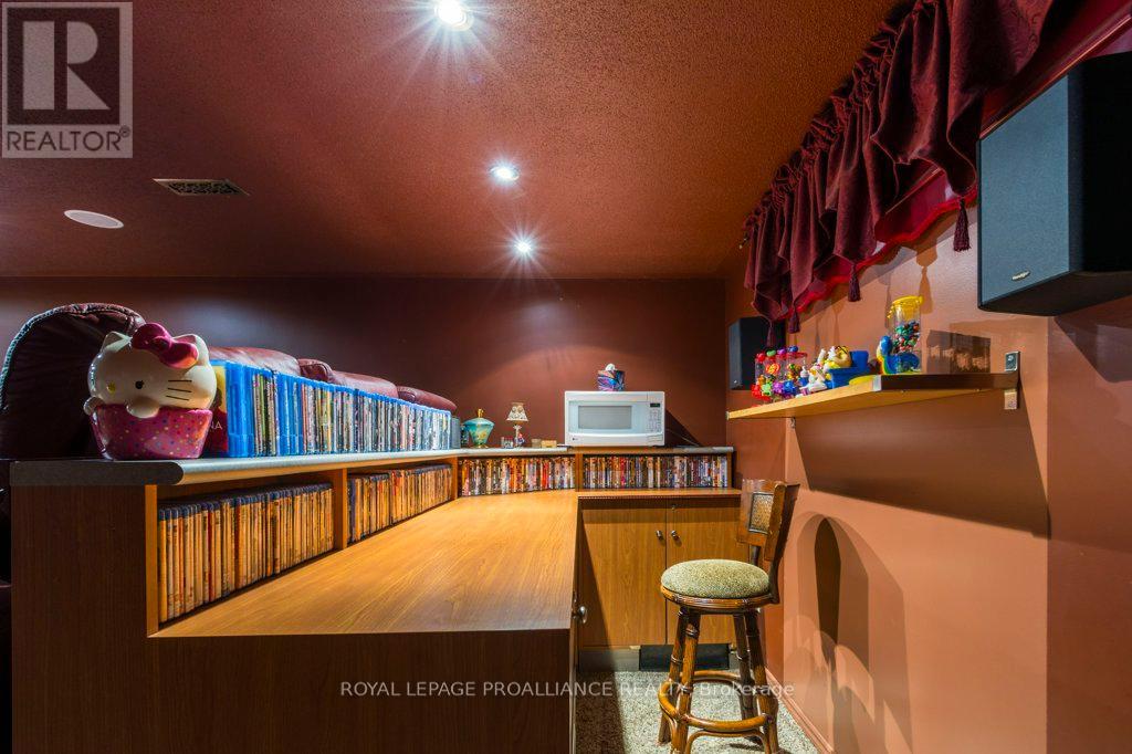 1 Simmons Court, Quinte West, Ontario  K8V 6M9 - Photo 32 - X12403000