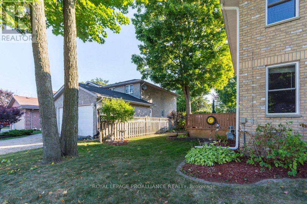 1 Simmons Court, Quinte West, Ontario  K8V 6M9 - Photo 36 - X12403000