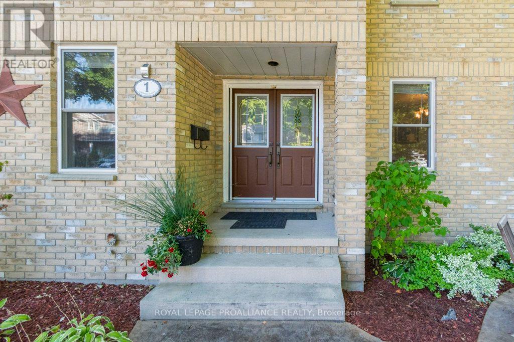 1 Simmons Court, Quinte West, Ontario  K8V 6M9 - Photo 5 - X12403000