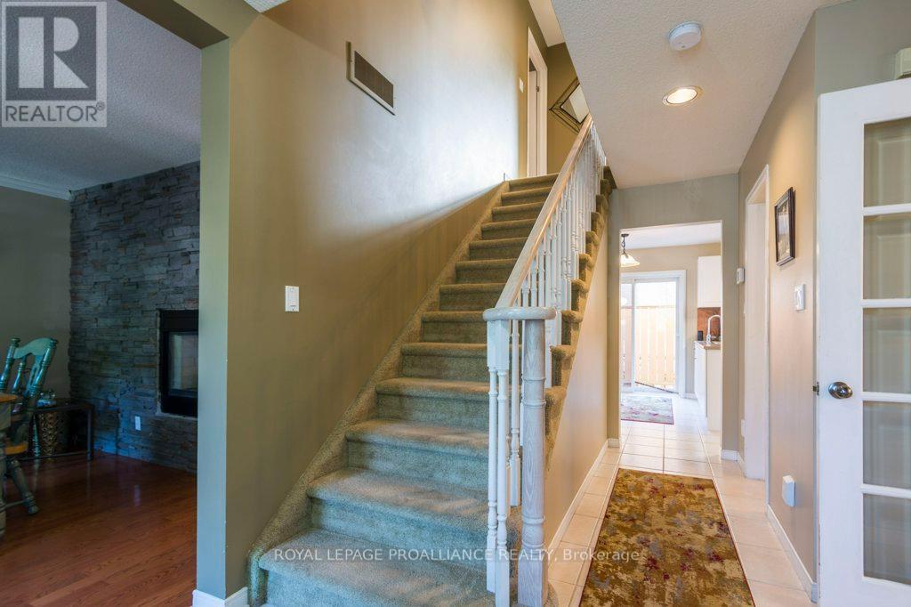 1 Simmons Court, Quinte West, Ontario  K8V 6M9 - Photo 6 - X12403000