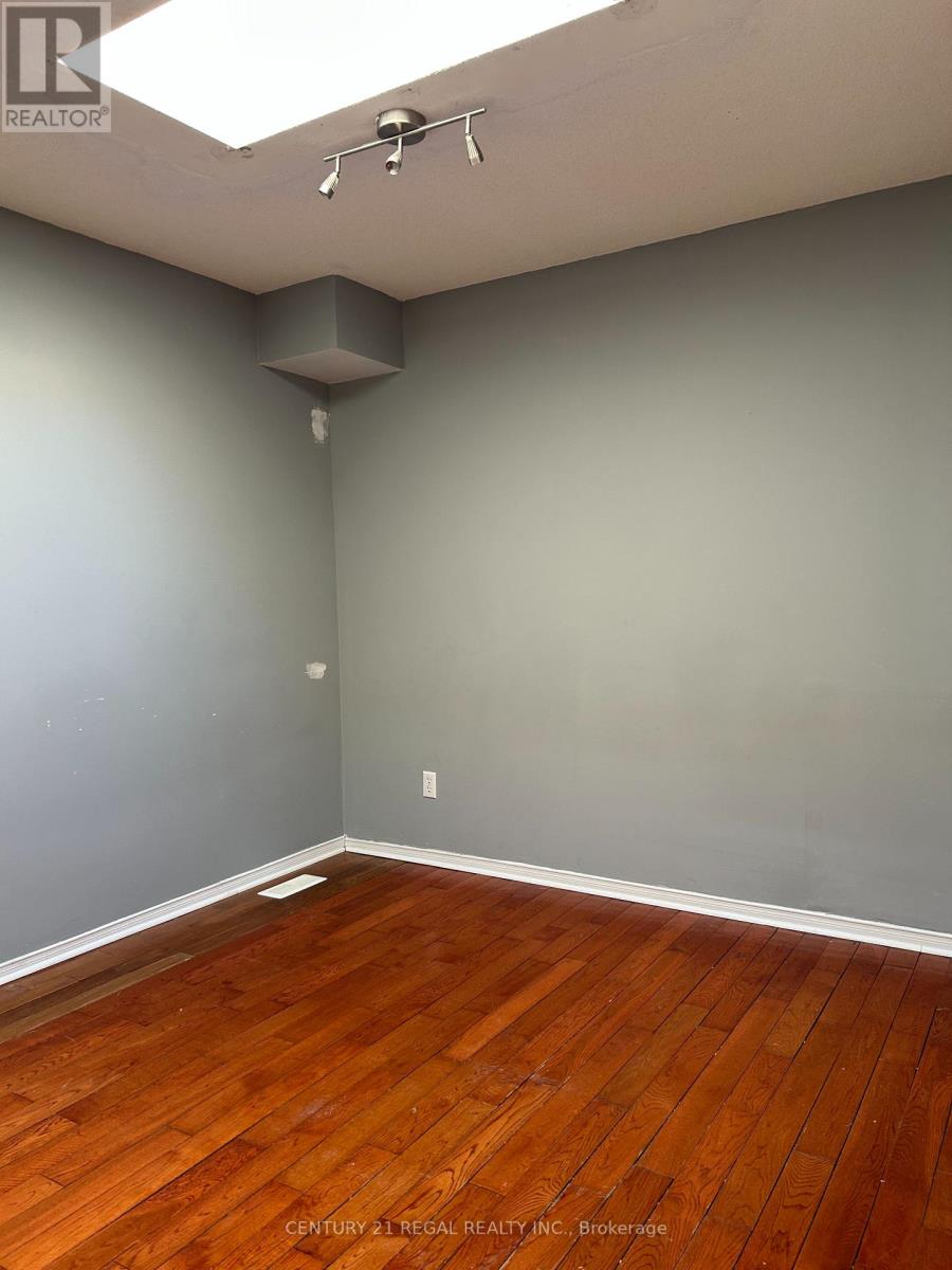 #2 - 1289 Queen Street W, Toronto, Ontario  M6K 1L6 - Photo 4 - W12605932