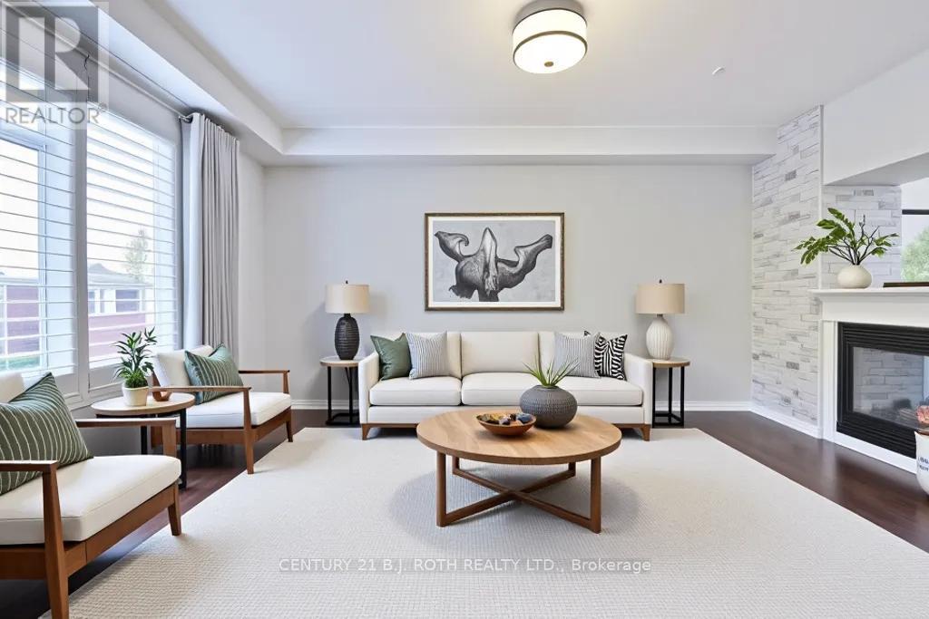 63 The Queensway, Barrie, Ontario  L4M 7J3 - Photo 19 - S12453495