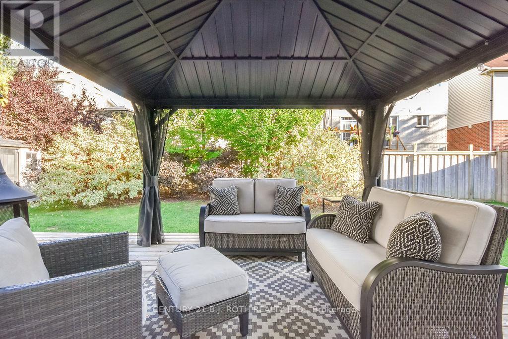 63 The Queensway, Barrie, Ontario  L4M 7J3 - Photo 44 - S12453495