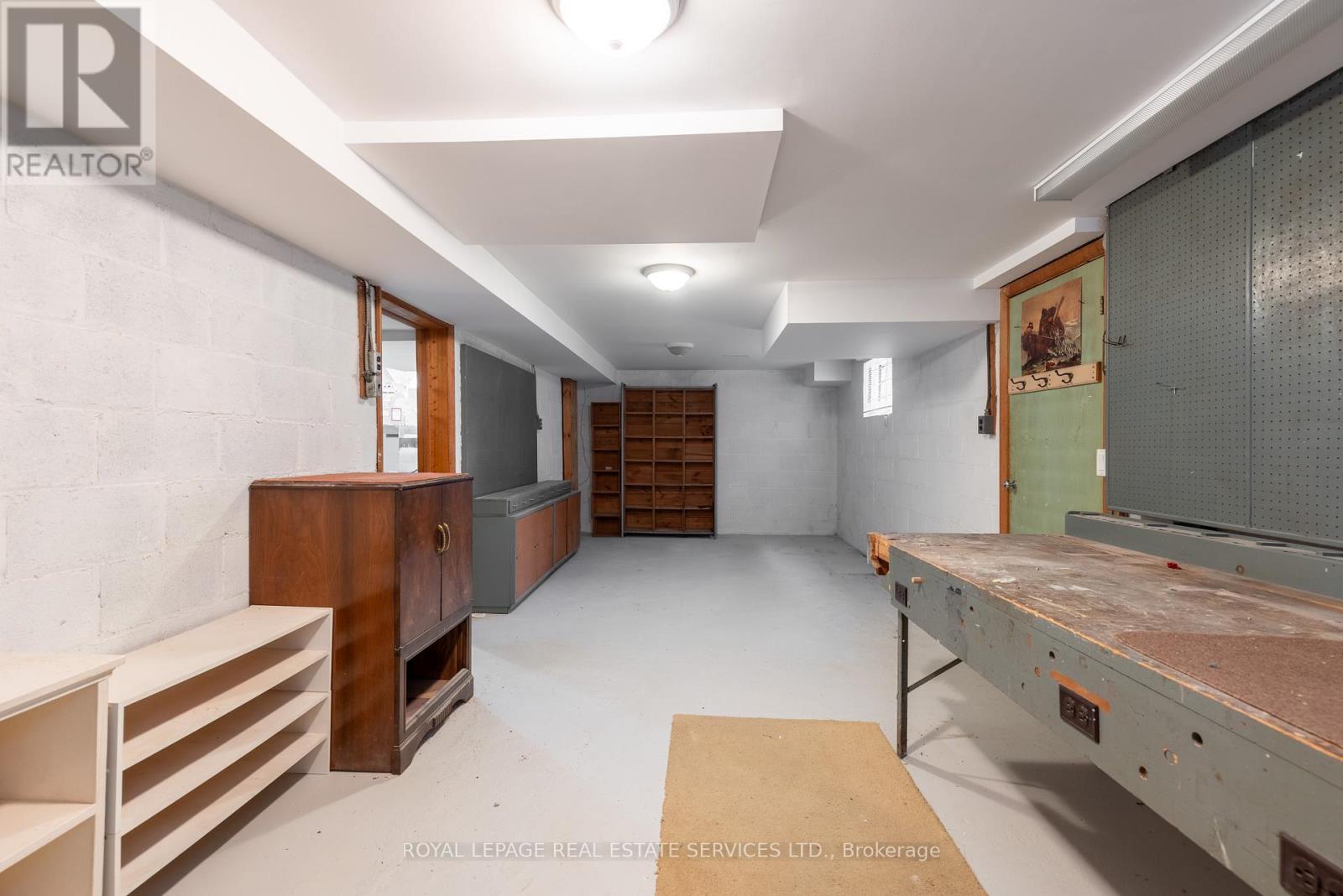 15 Burnelm Drive, Toronto, Ontario  M9B 4N2 - Photo 22 - W12609964