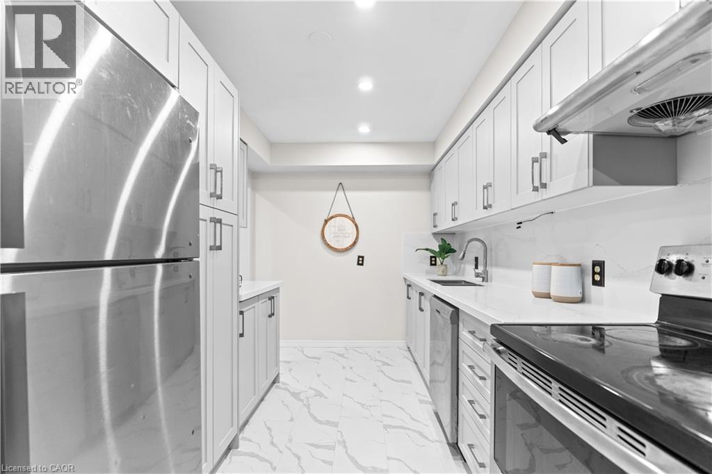 26 Woolwich Street, Kitchener, Ontario  N2K 1R9 - Photo 5 - 40792842