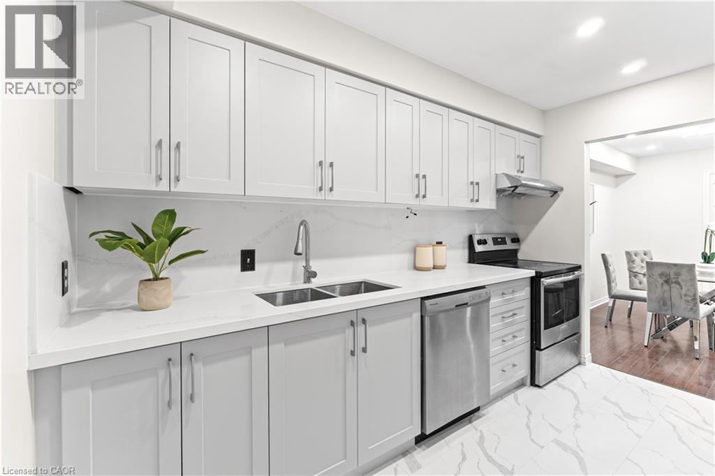 26 Woolwich Street, Kitchener, Ontario  N2K 1R9 - Photo 8 - 40792842