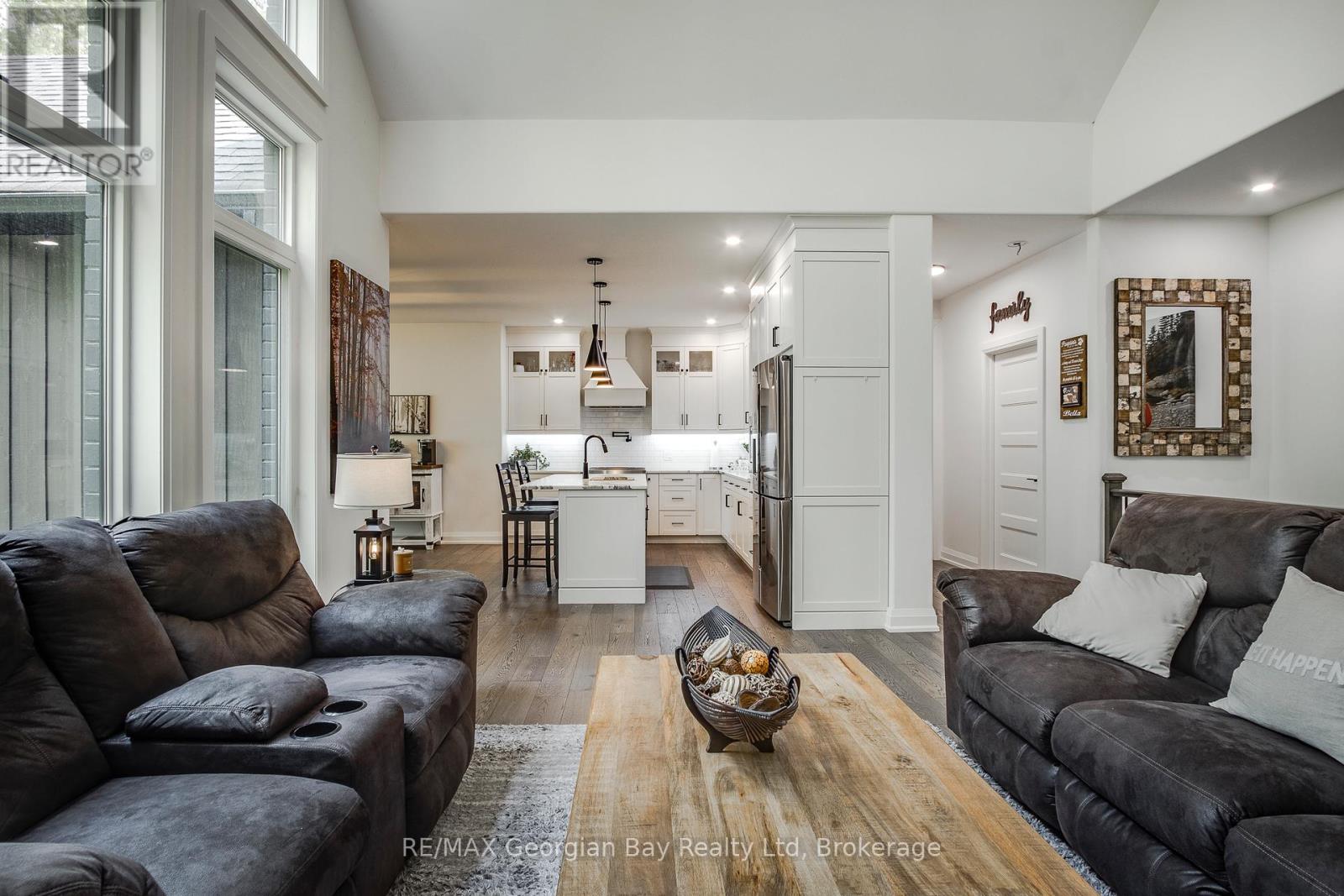 50 Windermere Circle, Tay, Ontario  L4R 0C3 - Photo 13 - S12610082