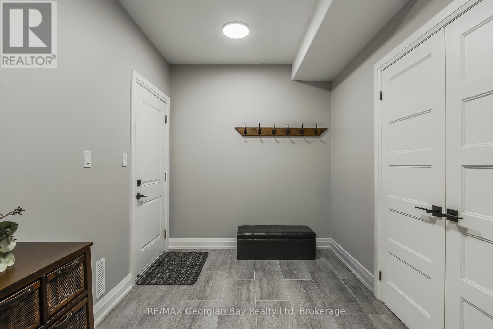 50 Windermere Circle, Tay, Ontario  L4R 0C3 - Photo 37 - S12610082