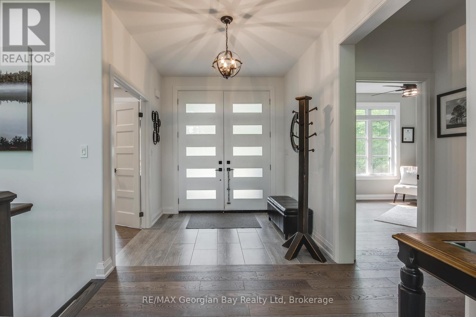 50 Windermere Circle, Tay, Ontario  L4R 0C3 - Photo 6 - S12610082