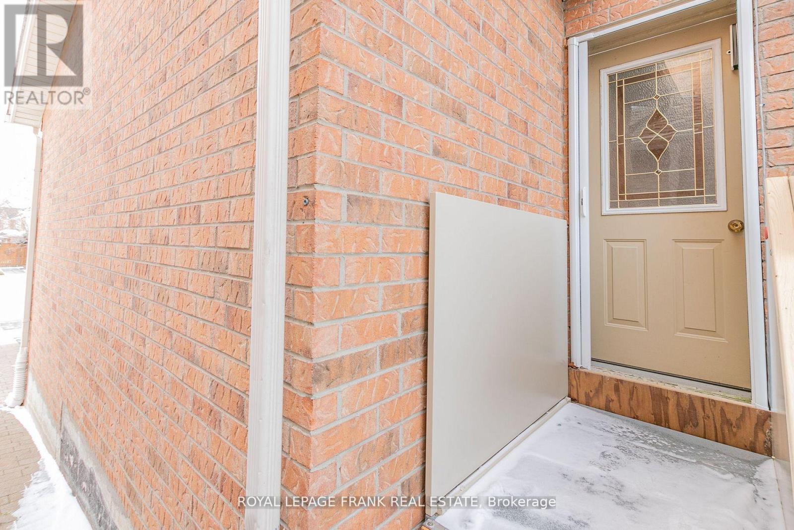 Bsmt - 253 Huntington Crescent, Clarington, Ontario  L1E 3J3 - Photo 9 - E12610136