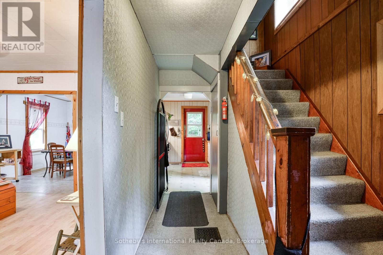 1079 Hewlitt Road, Muskoka Lakes, Ontario  P1L 1X4 - Photo 6 - X12610142