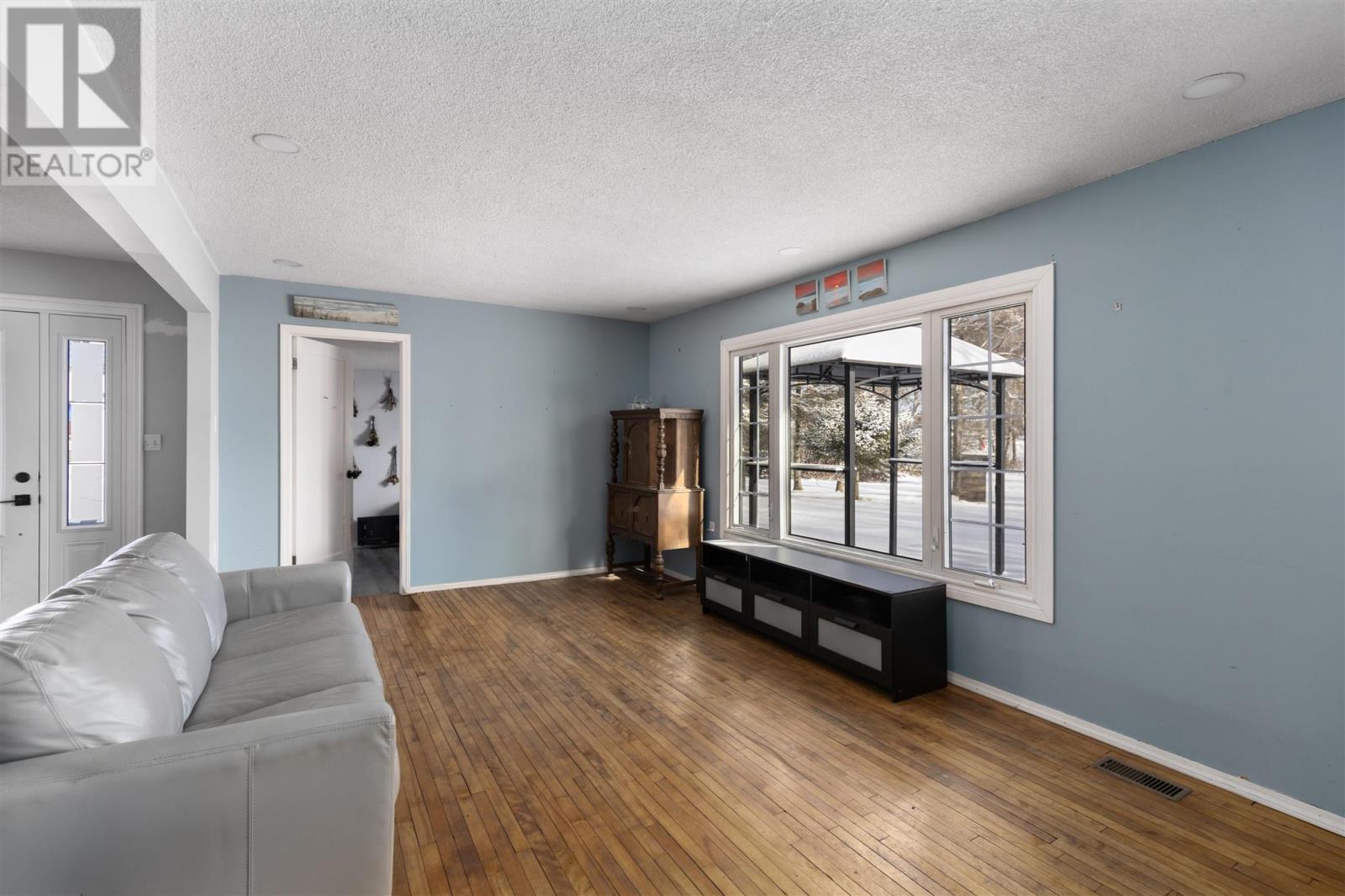 3 Hecla St, Bruce Mines, Ontario P0R 1C0 - Photo 13 - SM253431