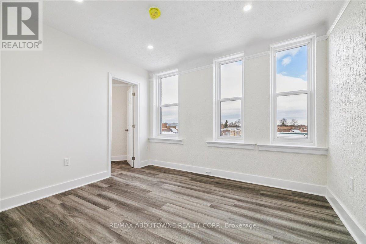 5 - 68 Peel Street W, Norfolk, Ontario  N3Y 1S2 - Photo 8 - X12609970