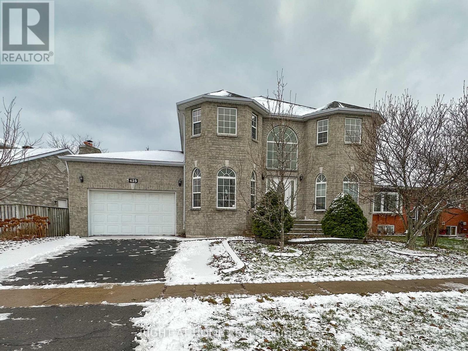 425 Kingsdale Avenue, Kingston, Ontario  K7M 7Z9 - Photo 1 - X12609974