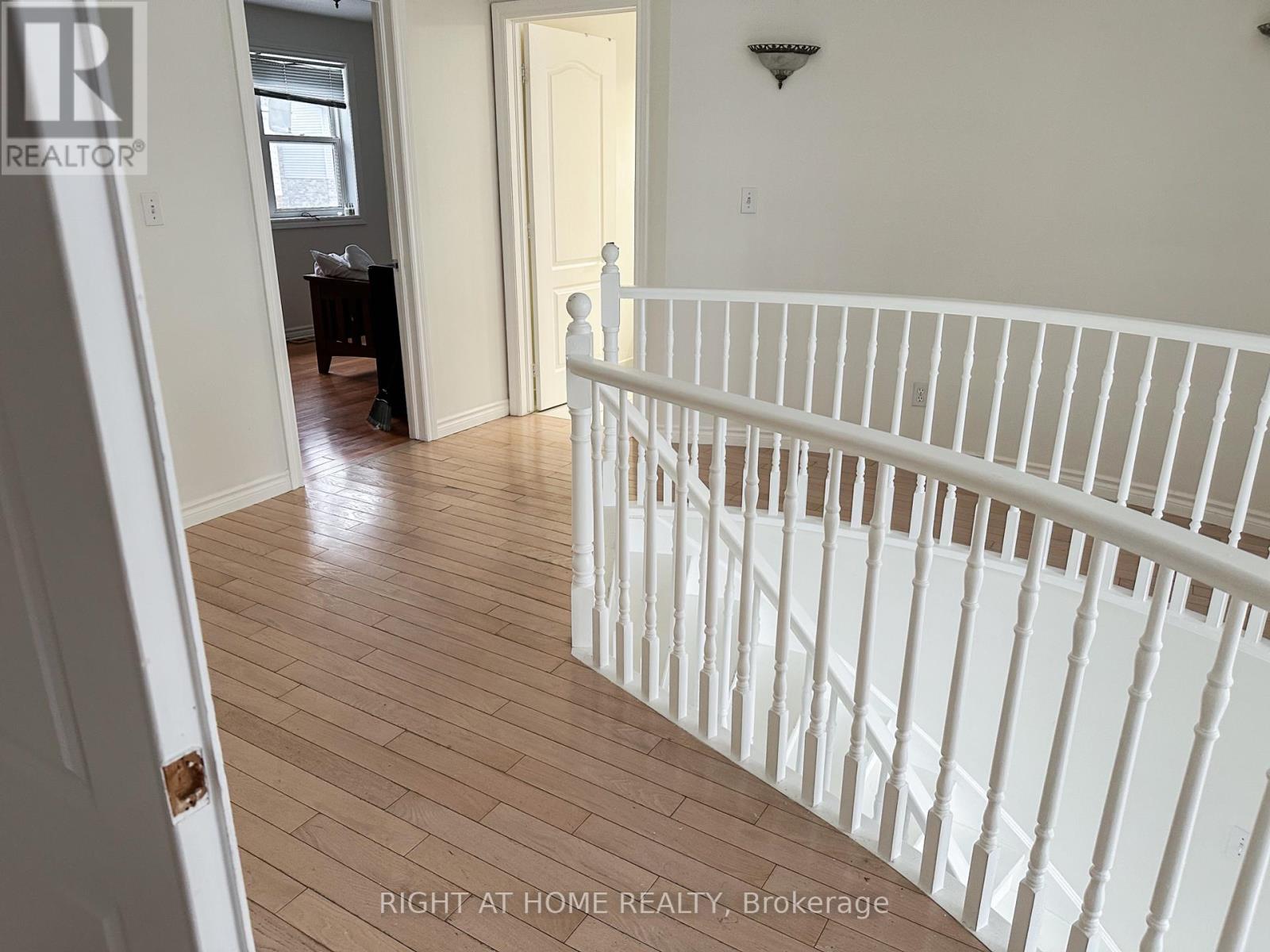 425 Kingsdale Avenue, Kingston, Ontario  K7M 7Z9 - Photo 8 - X12609974