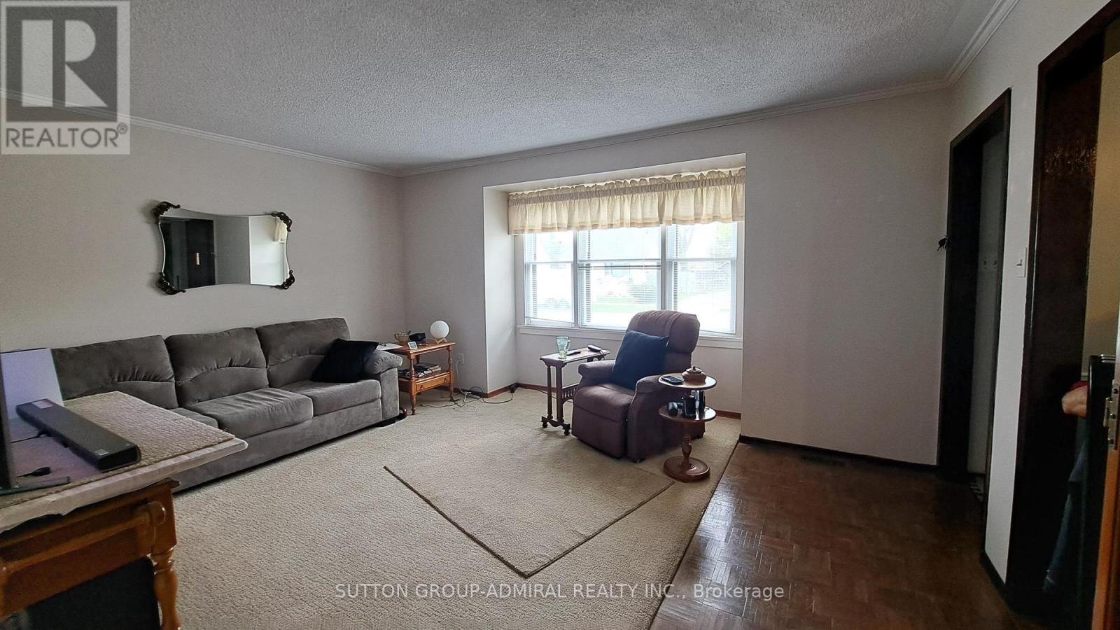 6319 Atlee Street, Niagara Falls (Arad/fallsview), Ontario  L2G 2W4 - Photo 3 - X12609992
