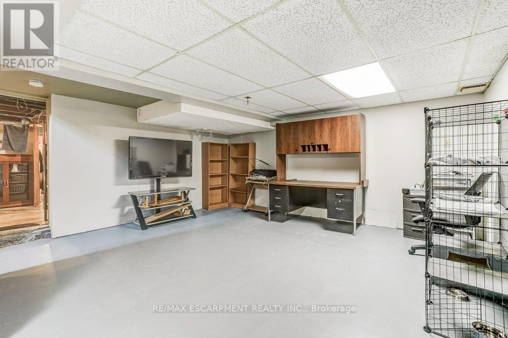 9188 Dickenson Road W, Hamilton, Ontario  L0R 1W0 - Photo 30 - X12609994