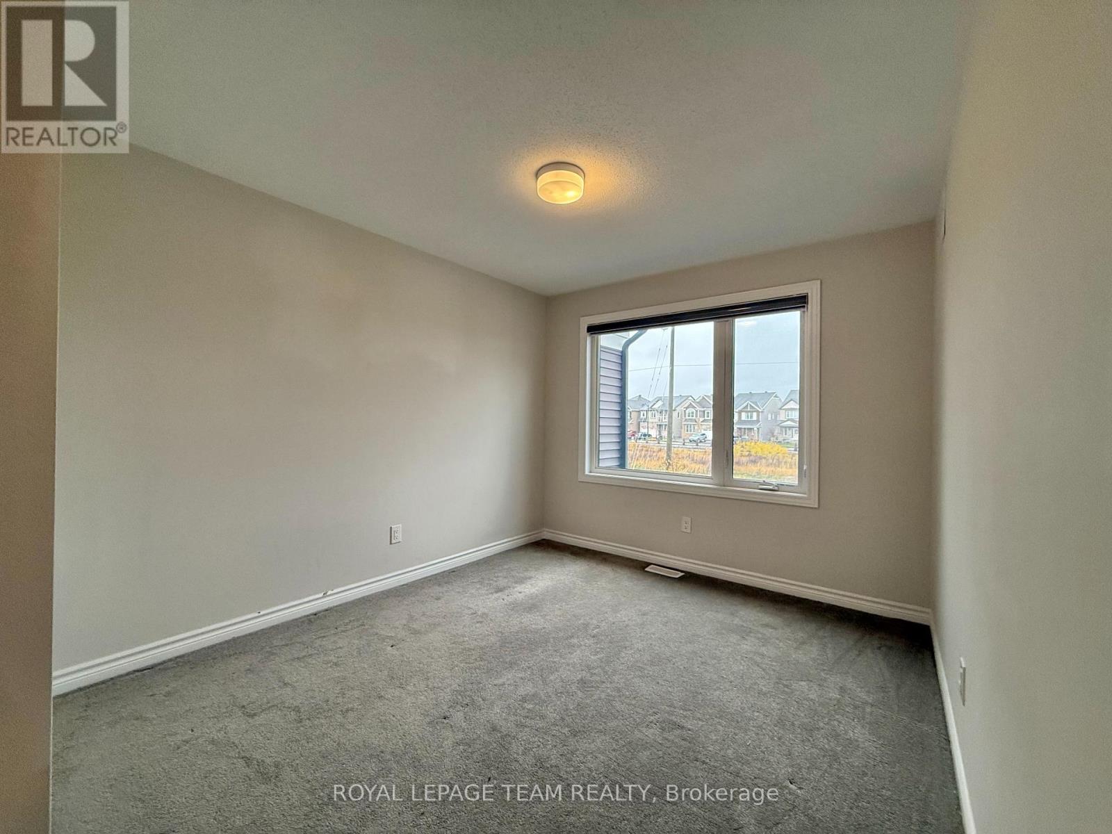 709 Megrez Way E, Ottawa, Ontario  K2J 6S9 - Photo 9 - X12610056