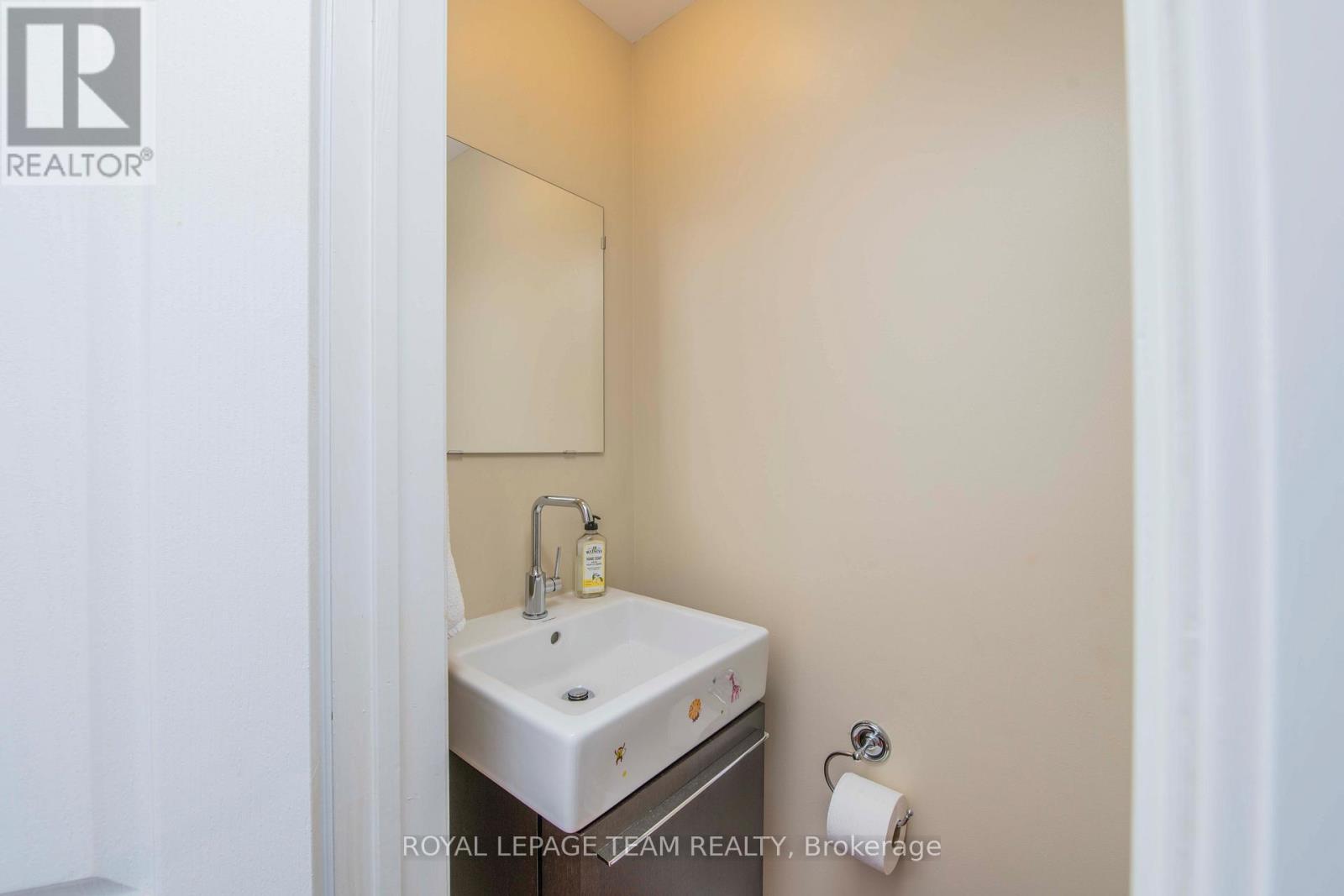 60 Goulburn Avenue, Ottawa, Ontario  K1N 8C8 - Photo 14 - X12610208