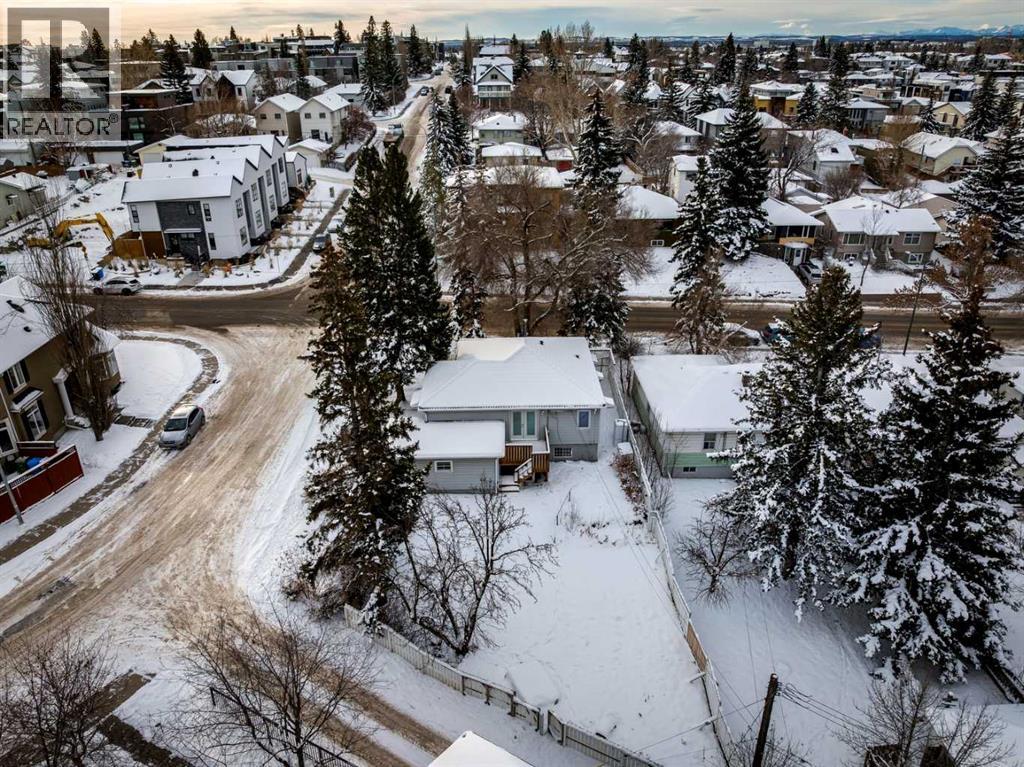 2645 21 Street Sw, Calgary, Alberta  T2T 5A9 - Photo 9 - A2272923