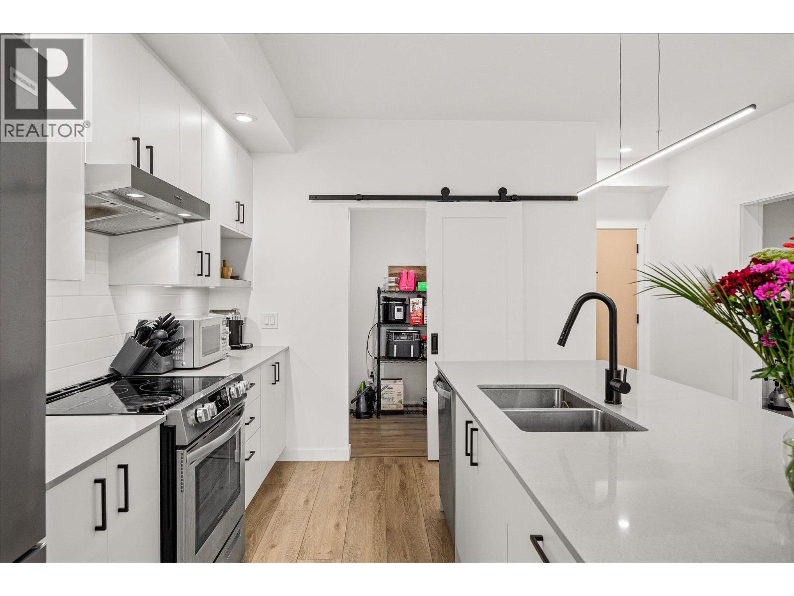 660 Cawston Avenue Unit# 313, Kelowna, British Columbia V1Y 6Z4 - Photo 5 - 10366580