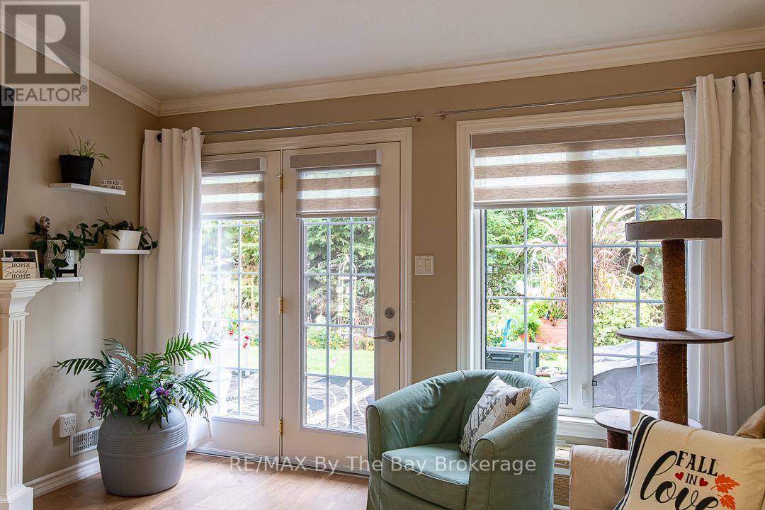 67 Meadow Lane, Wasaga Beach, Ontario  L9Z 0A3 - Photo 6 - S12473058