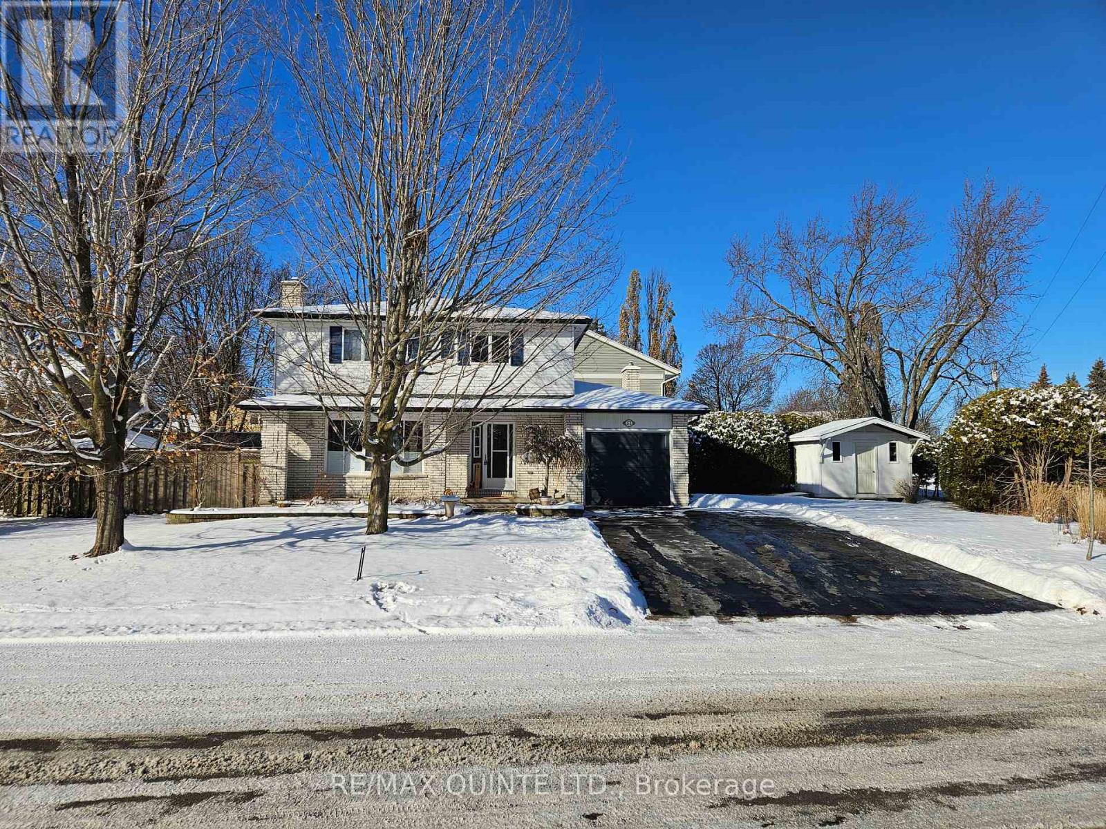 57 KENSINGTON CRESCENT, Belleville, Ontario