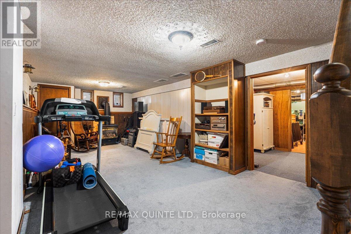 57 Kensington Crescent, Belleville, Ontario  K8P 4T4 - Photo 37 - X12294507