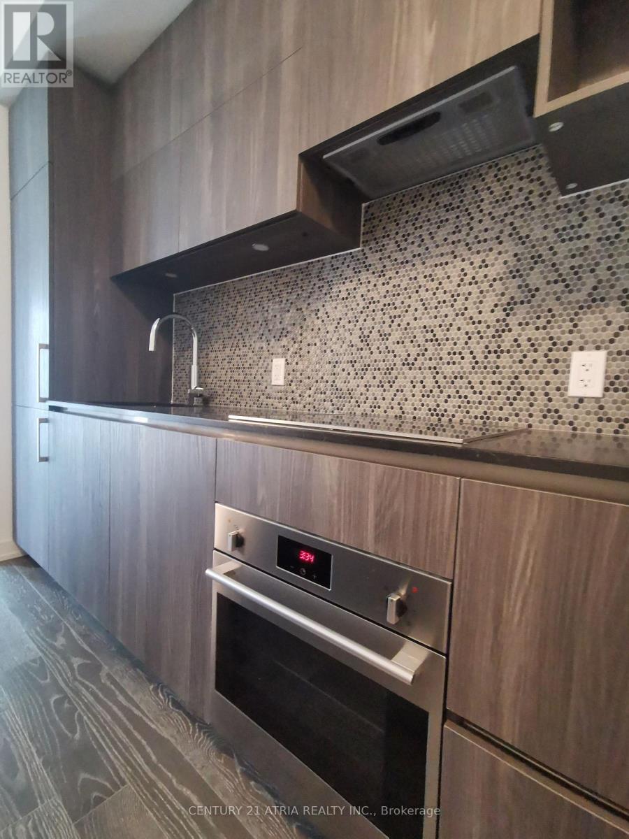 1006 - 1 Yorkville Avenue, Toronto, Ontario  M4W 0B1 - Photo 1 - C12610156