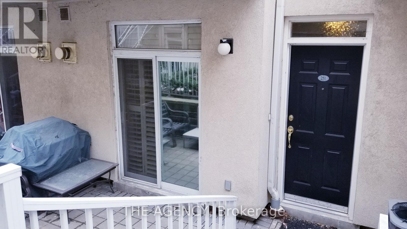 251 - 30 Stadium Road, Toronto, Ontario  M5V 3P4 - Photo 4 - C12610198