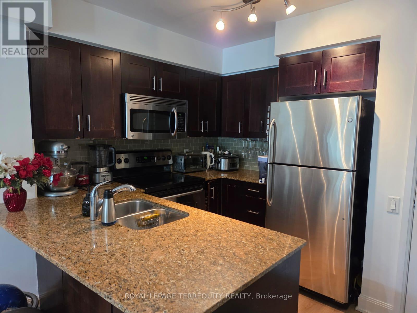 1512 - 2181 Yonge Street, Toronto, Ontario  M4S 3H7 - Photo 1 - C12610224