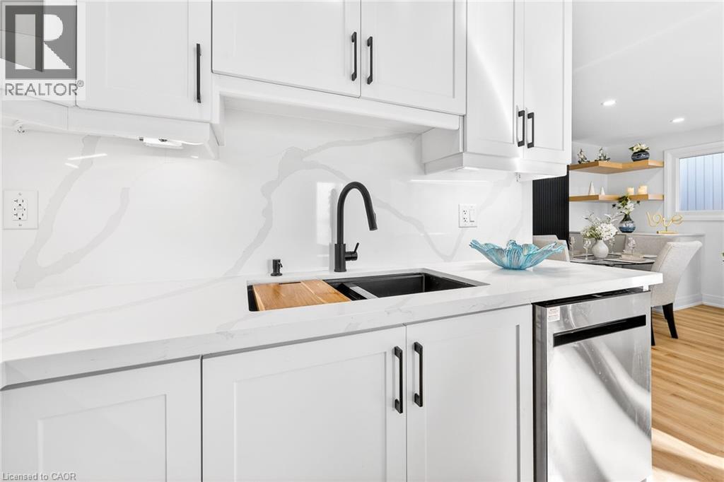 40 Westaway Place, Hamilton, Ontario  L9C 2G1 - Photo 13 - 40792889