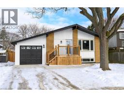 40 WESTAWAY Place 152 - Buchanan