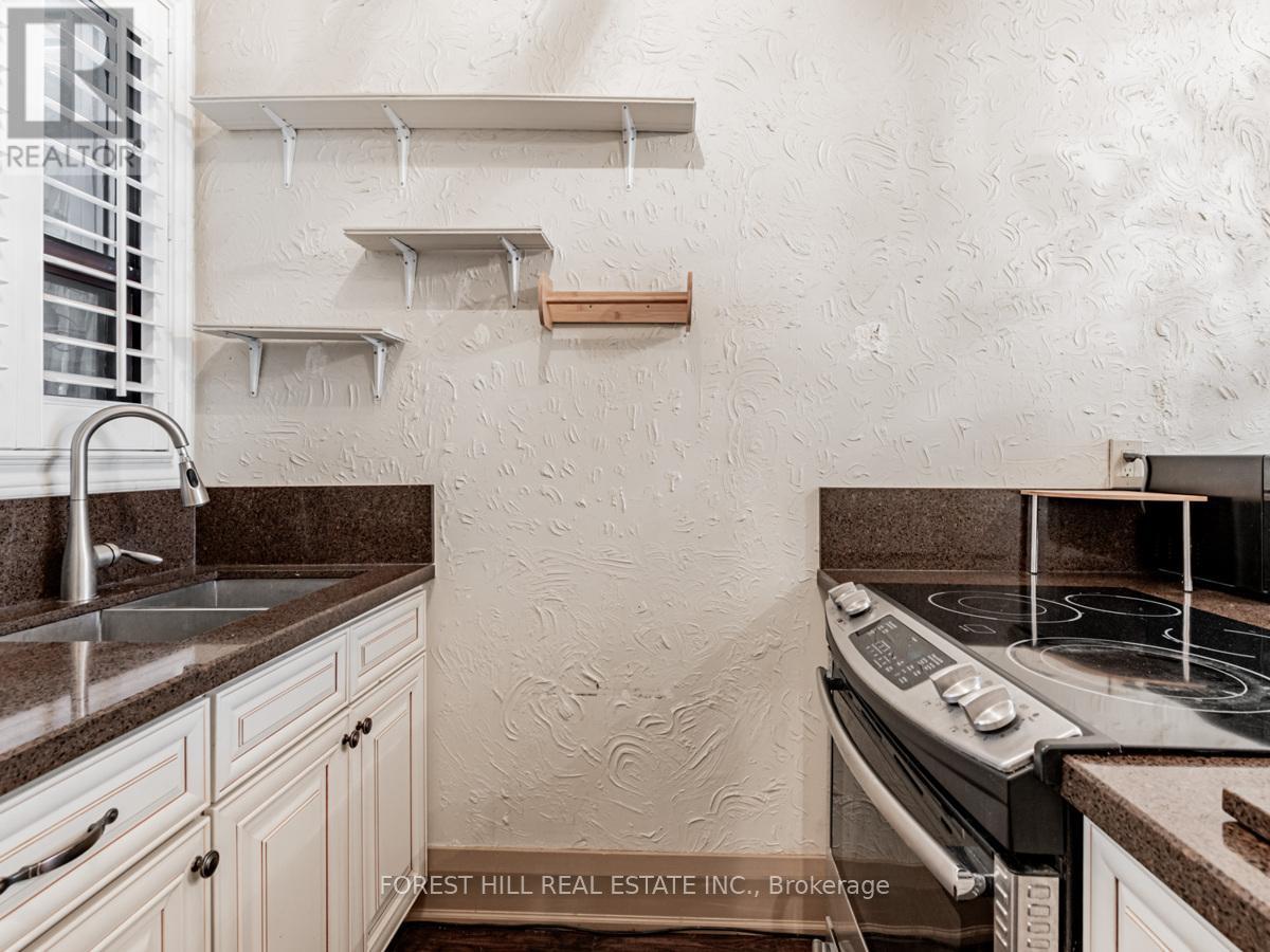 54 De Grassi Street, Toronto, Ontario  M4M 2K3 - Photo 12 - E12610200