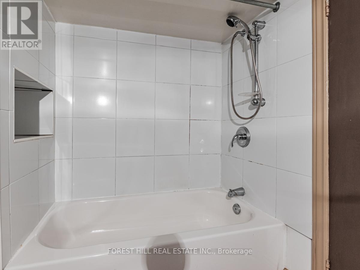 54 De Grassi Street, Toronto, Ontario  M4M 2K3 - Photo 21 - E12610200