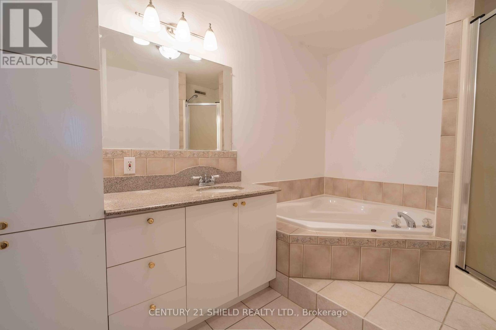 21255 Mcnaughton Court E, South Glengarry, Ontario K0C 1E0 - Photo 14 - X12492584