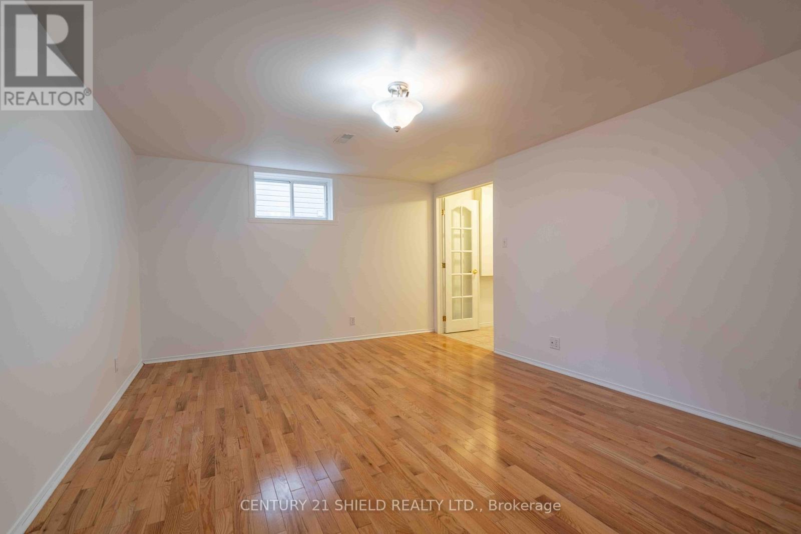 21255 Mcnaughton Court E, South Glengarry, Ontario K0C 1E0 - Photo 32 - X12492584