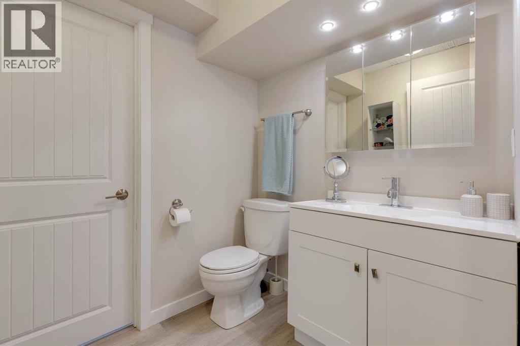 2630 Oakmoor Drive Sw, Calgary, Alberta  T2V 4E7 - Photo 16 - A2273018