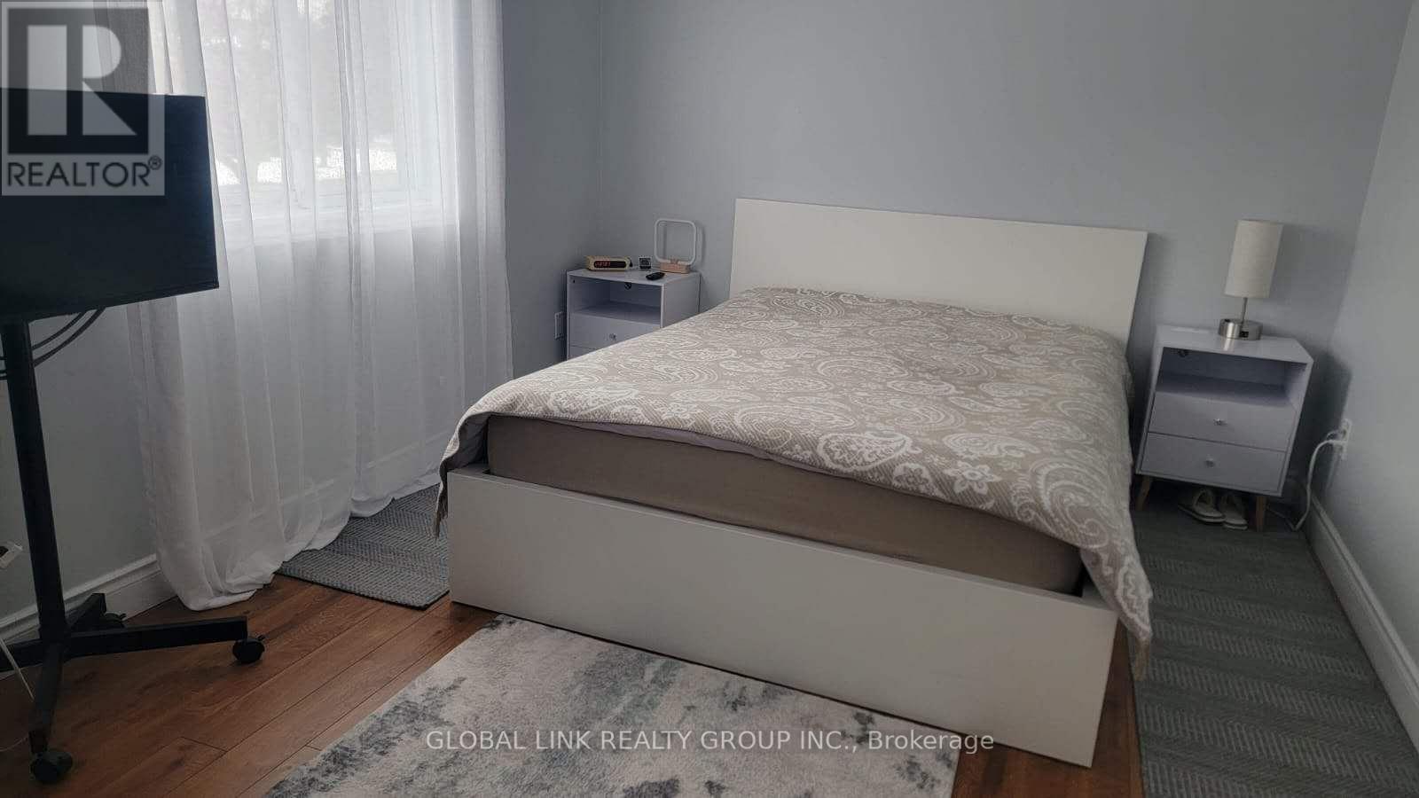 169 Weldrick Road W, Richmond Hill, Ontario  L4C 5R7 - Photo 6 - N12610096