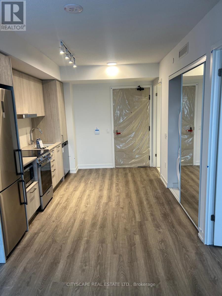 195 COMMERCE STREET, Vaughan, Ontario