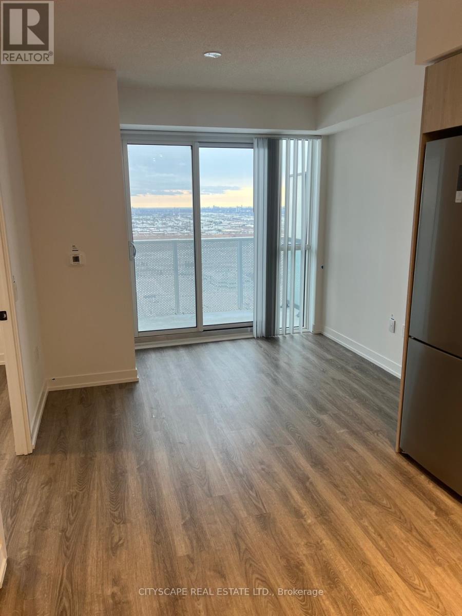 195 Commerce Street, Vaughan, Ontario  L4K 5Z7 - Photo 4 - N12610212