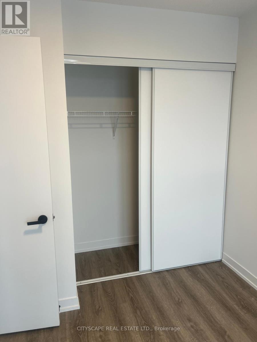 195 Commerce Street, Vaughan, Ontario  L4K 5Z7 - Photo 6 - N12610212